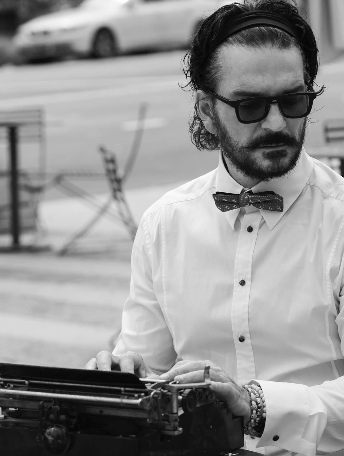 Ricardo Arjona lanza duras críticas contra la crianza moderna y la tendencia therian