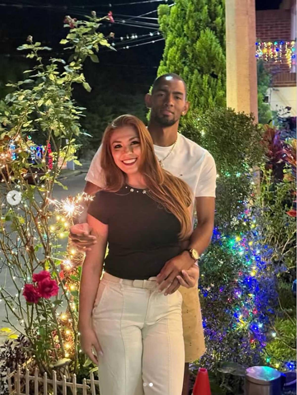 Futbolistas de Liga Nacional y legionarios recibieron el 2026 bien acompañados