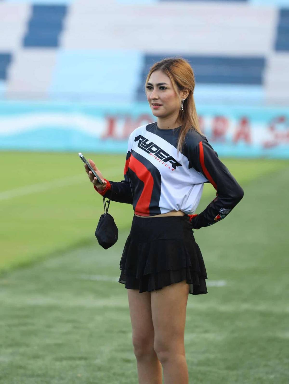 El héroe de Olimpia para la remontada, debutantes, Real España festeja y bellas chicas