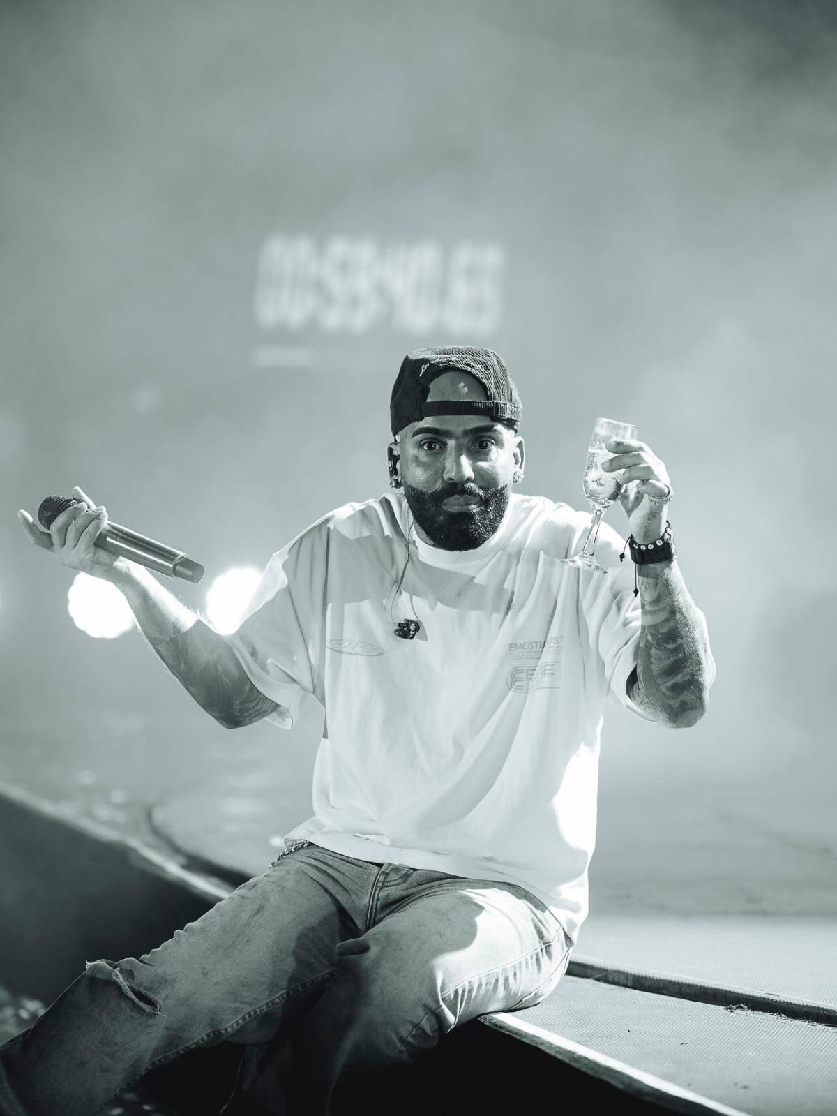 Arcángel: “No hay hombres feos, solo hombres sin dinero