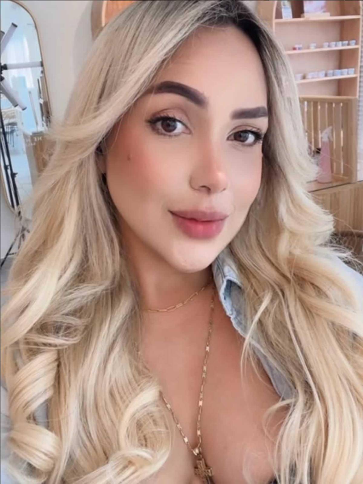 Hermosa licenciada contrae matrimonio con futbolista de la Liga Nacional de Honduras