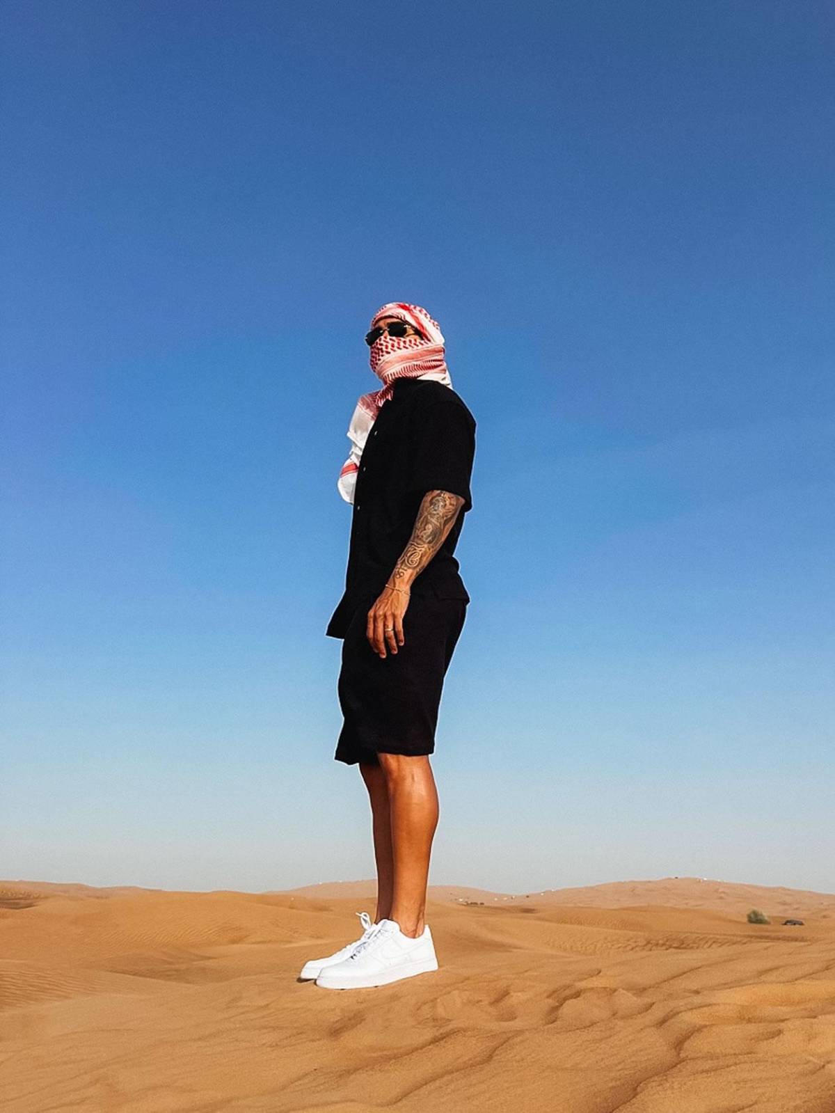 Las lujosas vacaciones de Luis Palma y Annie Córdova en Dubái: desierto y compras