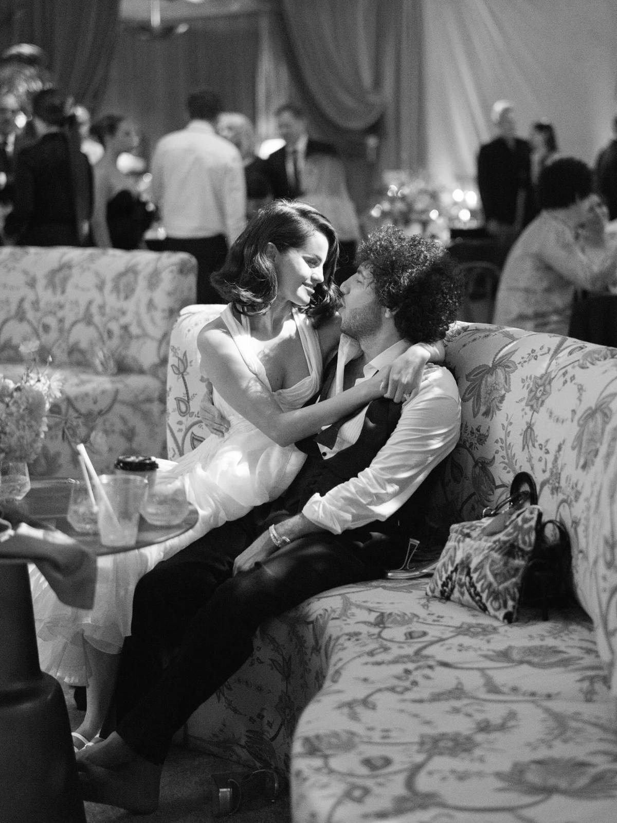 ¡Feliz y enamorada! Selena Gómez comparte lindas fotos de su boda