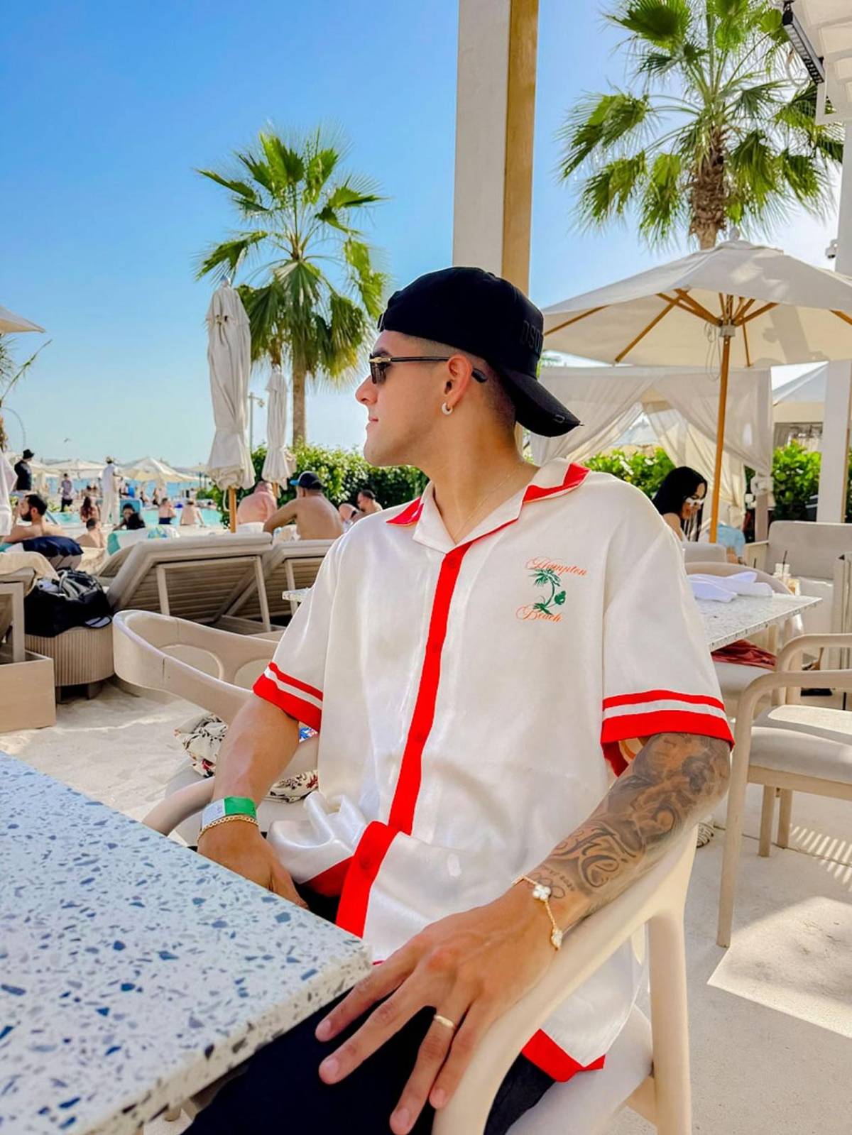 Las lujosas vacaciones de Luis Palma y Annie Córdova en Dubái: desierto y compras