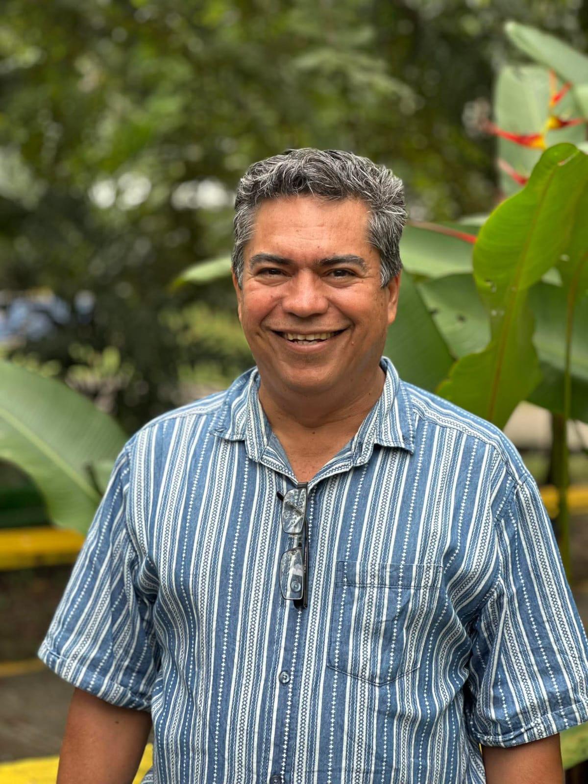 La UNAH Campus Cortés reconoce a docentes en condición de retiro