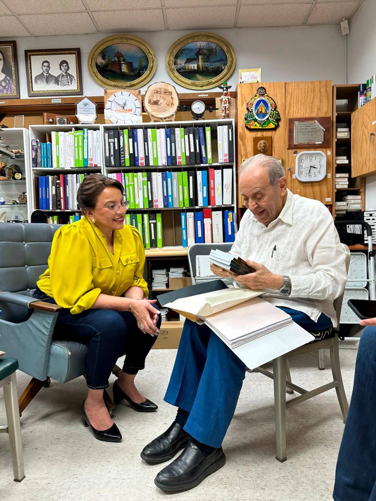 Muere don Napoleón Larach,