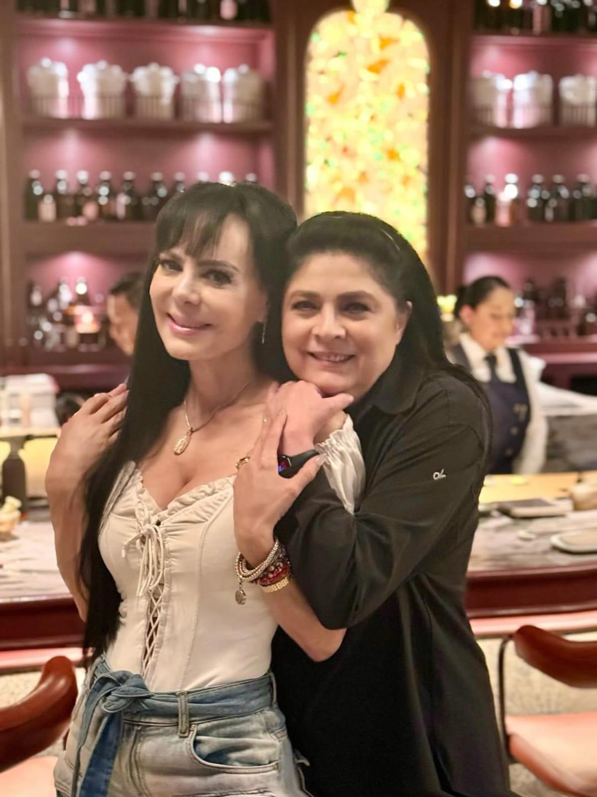 ¿Victoria Ruffo en silla de ruedas? La actriz actualiza su estado de salud