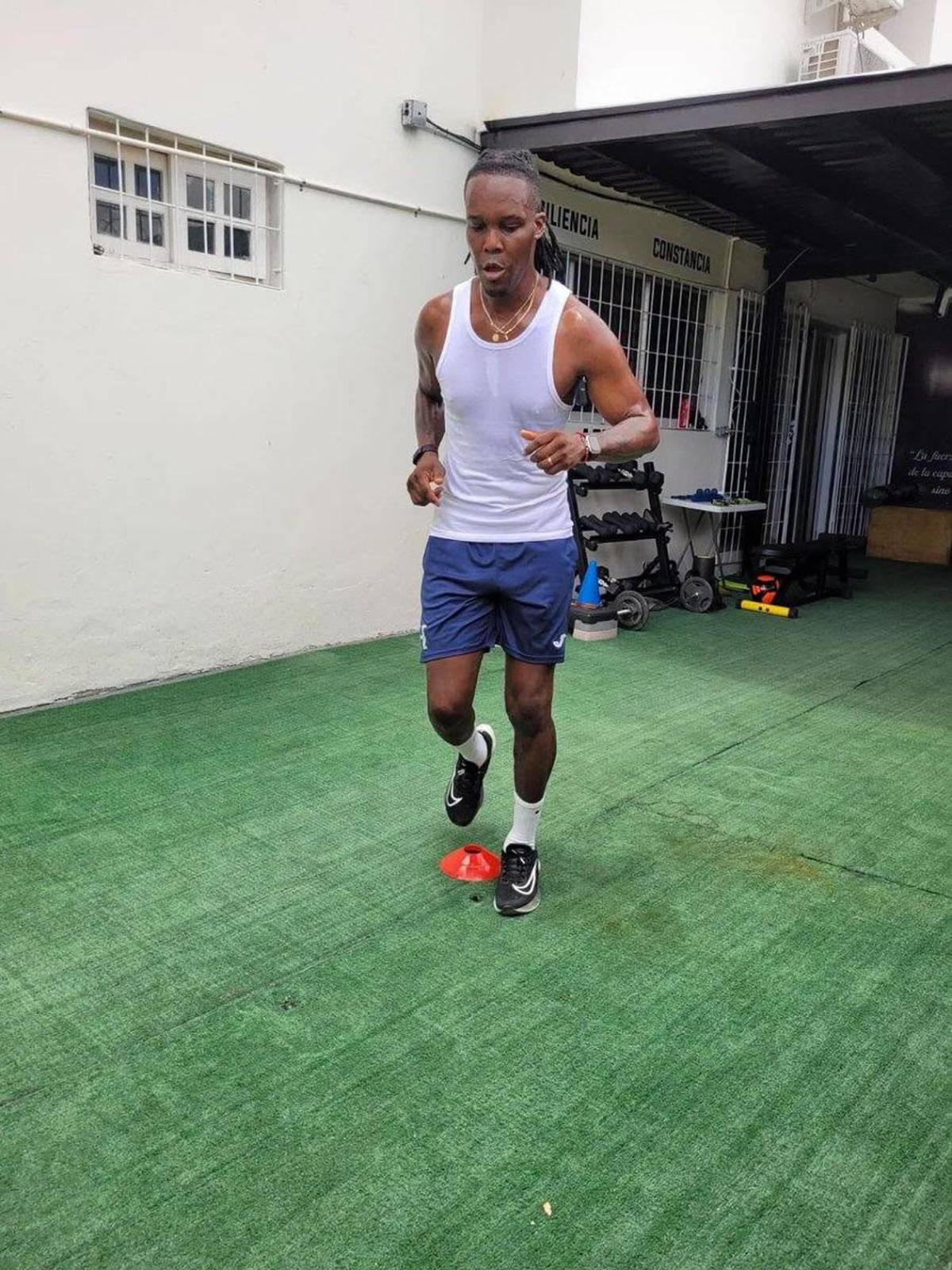 Rubilio Castillo, envuelto en polémica: demanda a club ante FIFA por este motivo