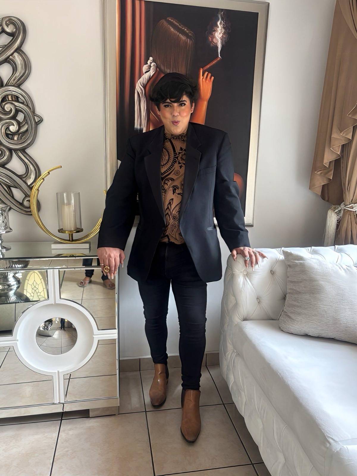 Sandrez envía mensaje: Con el bicho catracho vamos a arreglar las cosas como hombres que somos