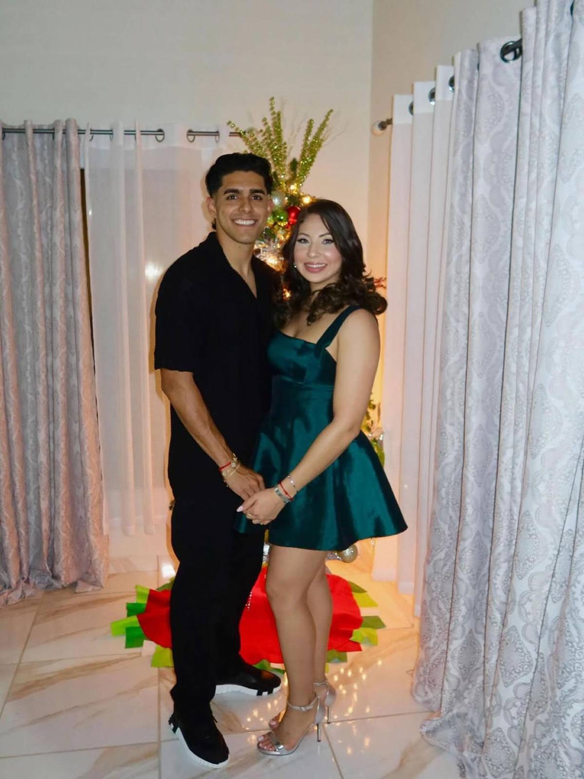 Futbolistas de Liga Nacional y legionarios recibieron el 2026 bien acompañados