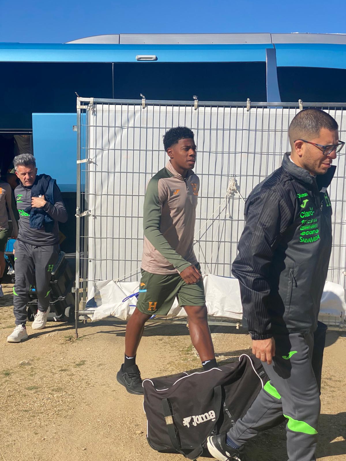 Honduras afina detalles: cuarto entreno en España y recibe visita especial