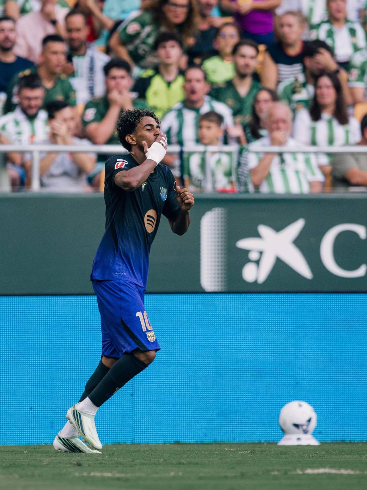 La provocación de Lamine Yamal, polémica arbitral que 'ayudó' al Barcelona y enfado del Betis