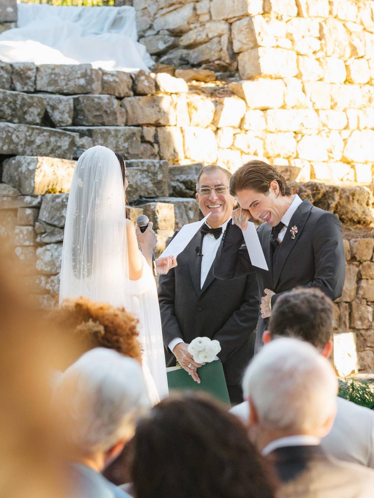 Dove Cameron comparte hermosas fotos de su boda con Damiano David