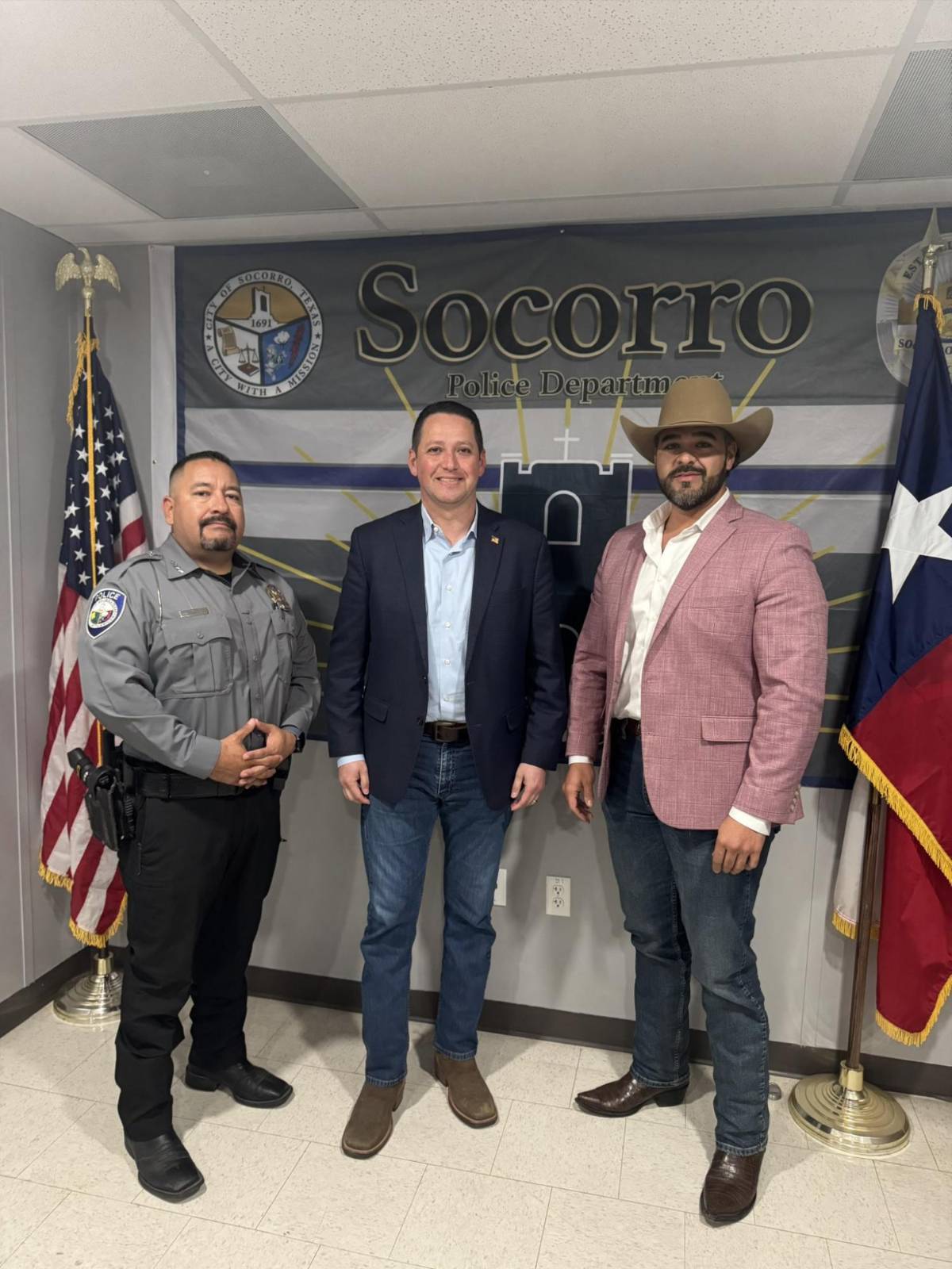 Escándalo en Texas: Acusan a congresista republicano de relación con exasesora fallecida