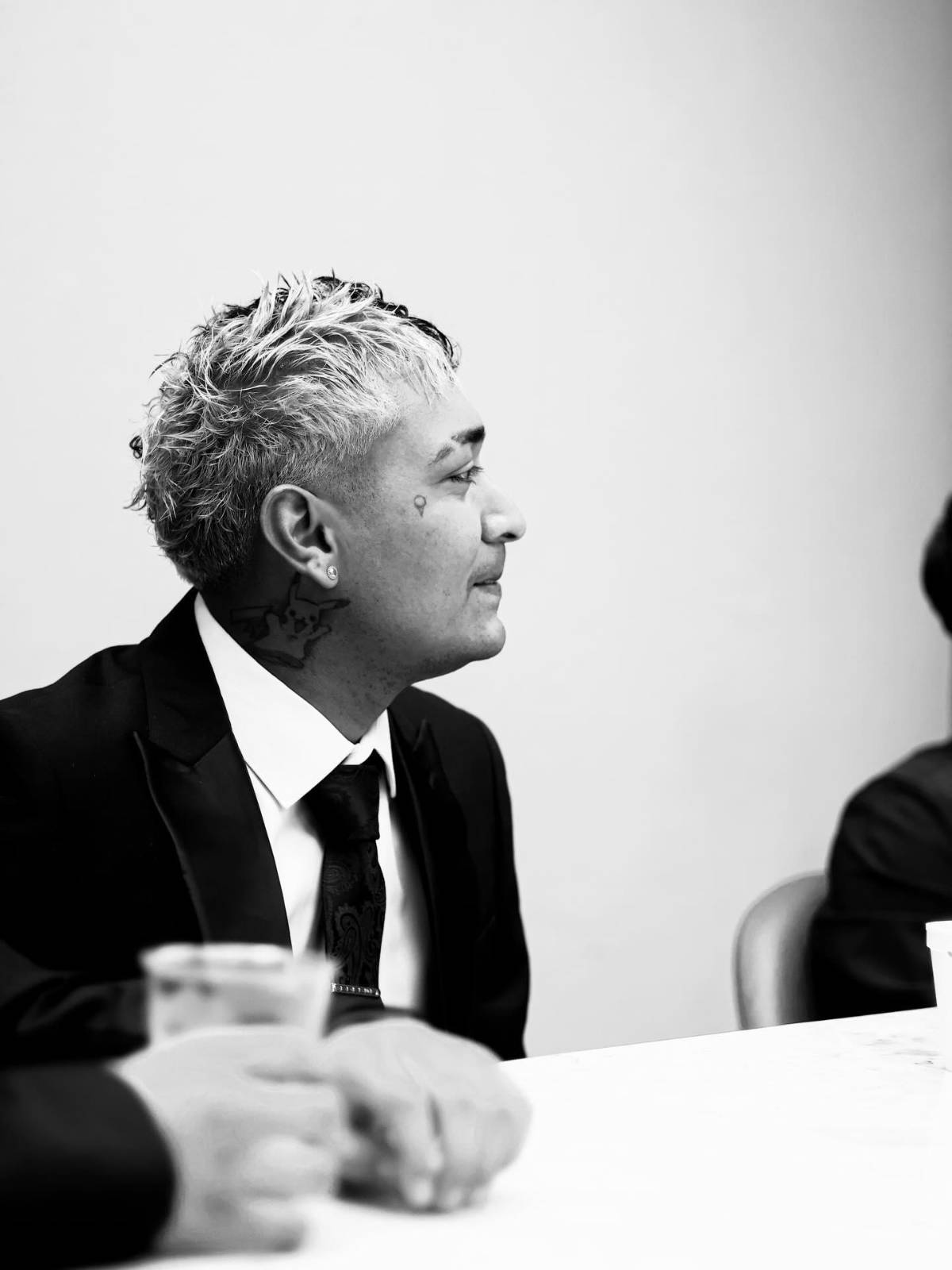 Supremo recibió el 2026 en la iglesia y acompañado de su madre