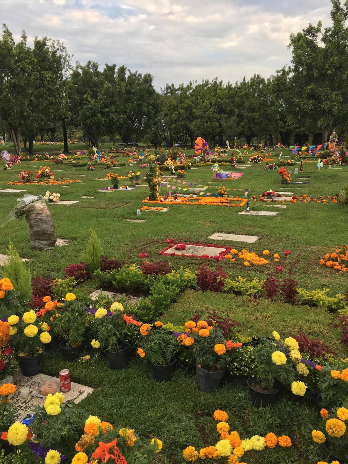 Así es el Panteón Recinto de la Paz; acá enterraron a El Mencho y a otros narcos