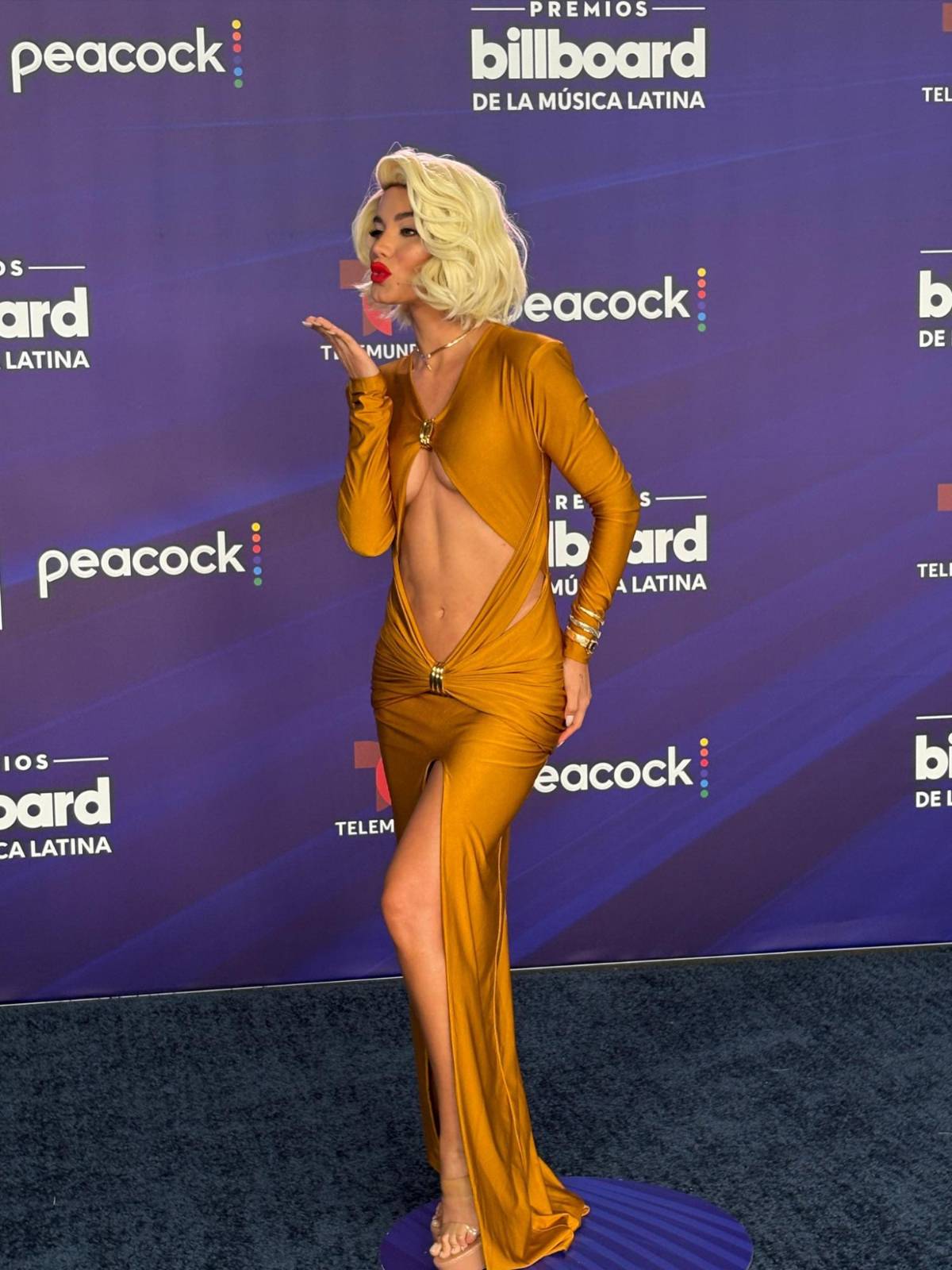 Famosos llenan de glamour y elegancia la previa de los Latin Billboard