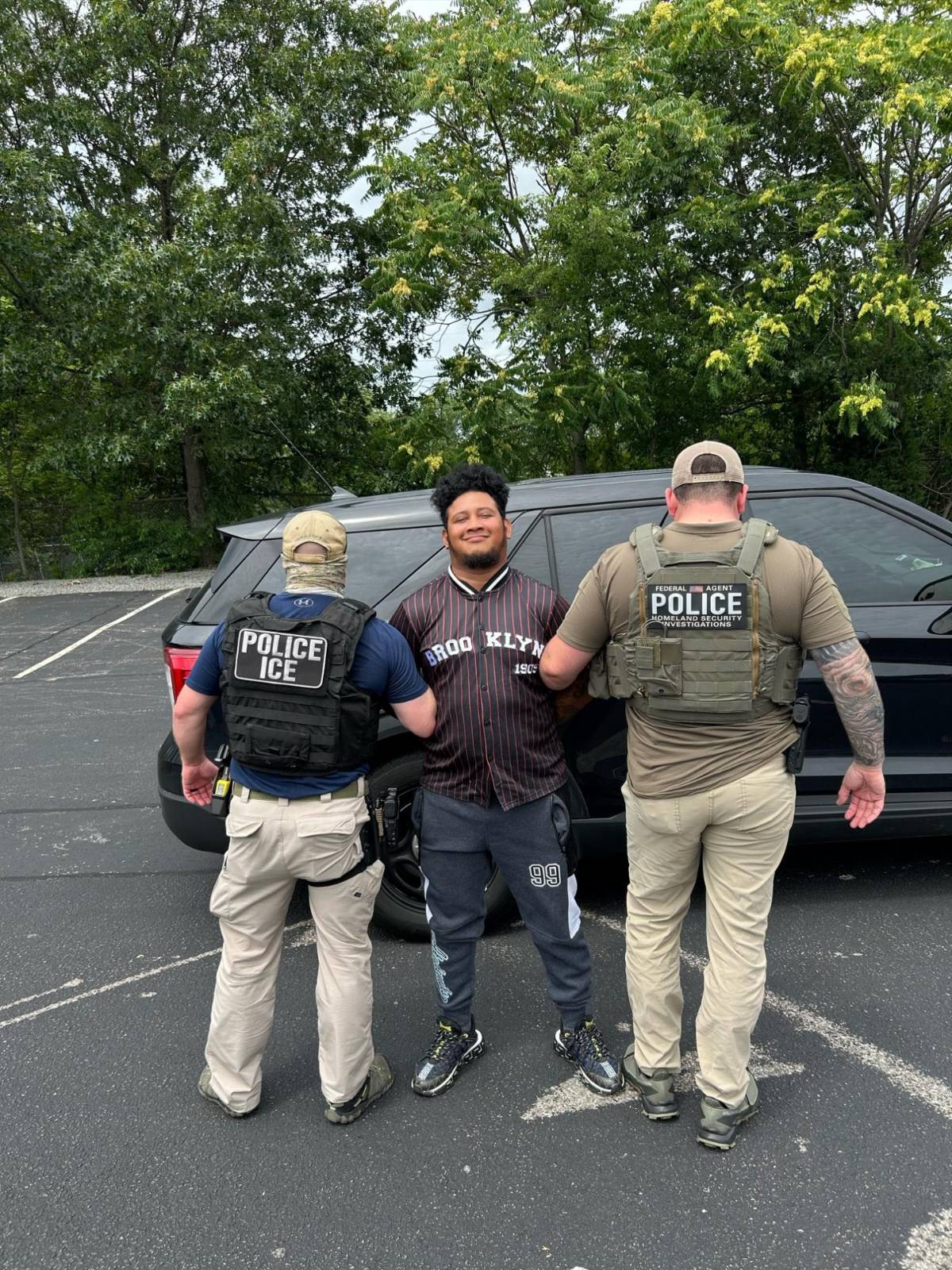 ¿Quién es el sonriente pandillero hondureño detenido por ICE? Su historial delictivo