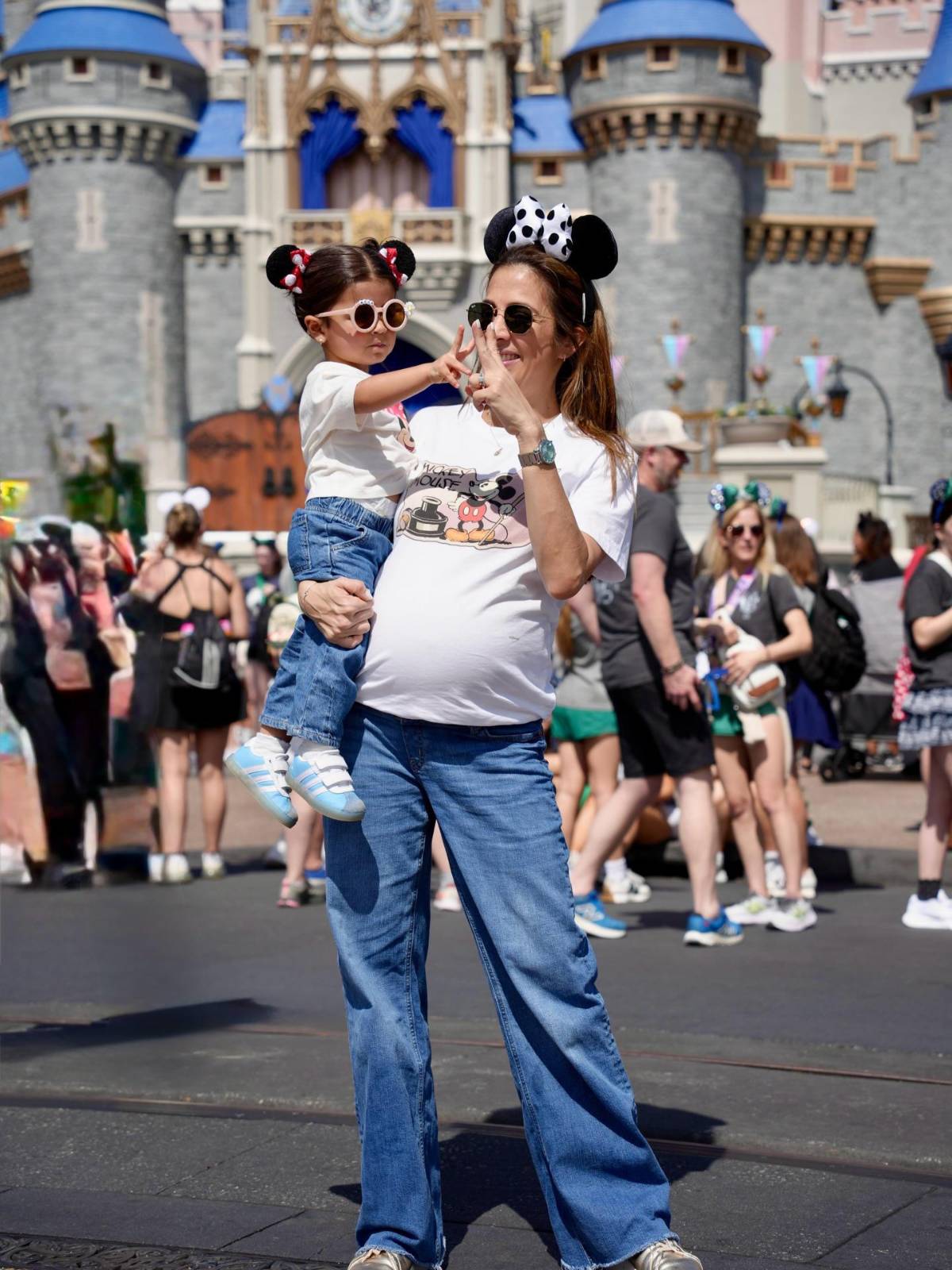 Maity Interiano celebra el segundo cumpleaños de su primogénita