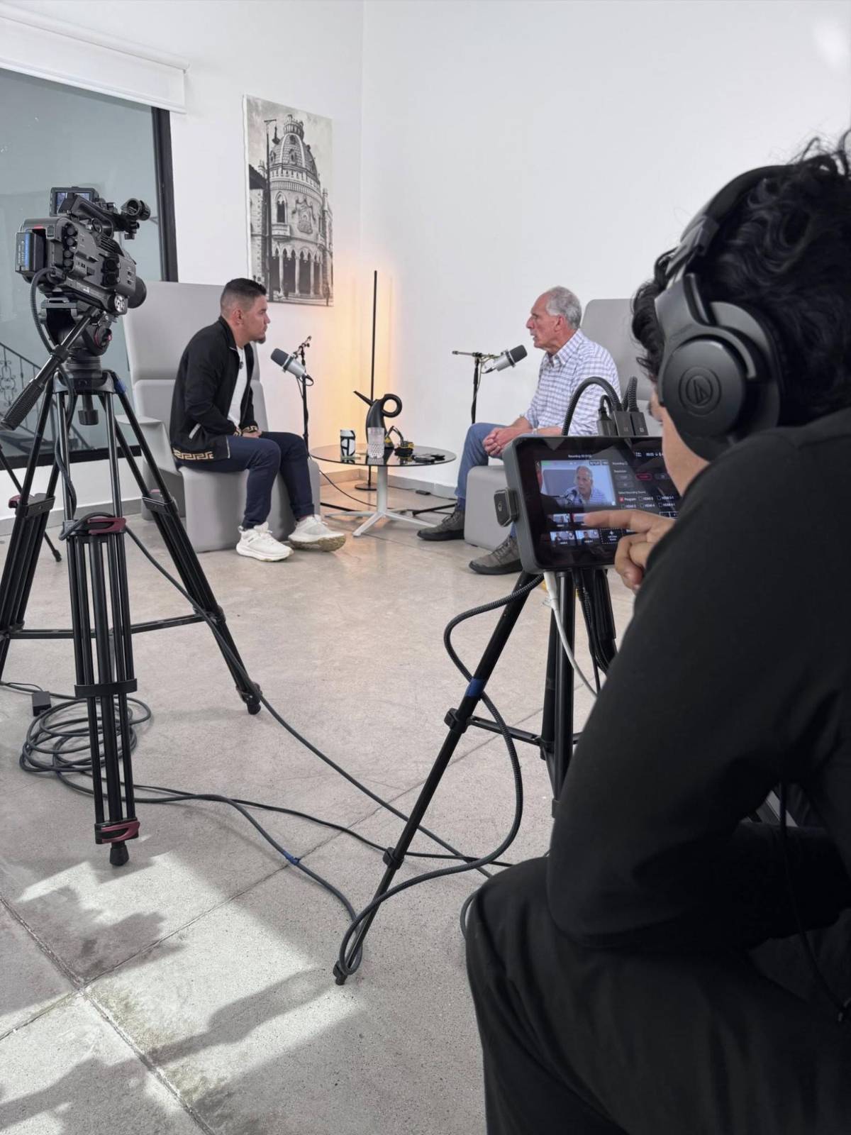 Jorge Medina confirma cobro de entrevistas y desata polémica con Dj Chaval