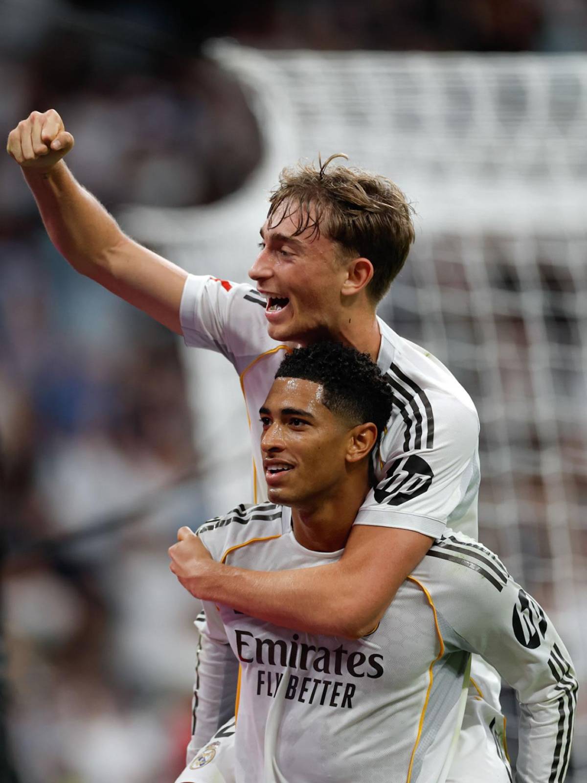 Real Madrid festeja, bronca, Lamine invita a pelear a Courtois y Vinicius hace arder al Barcelona