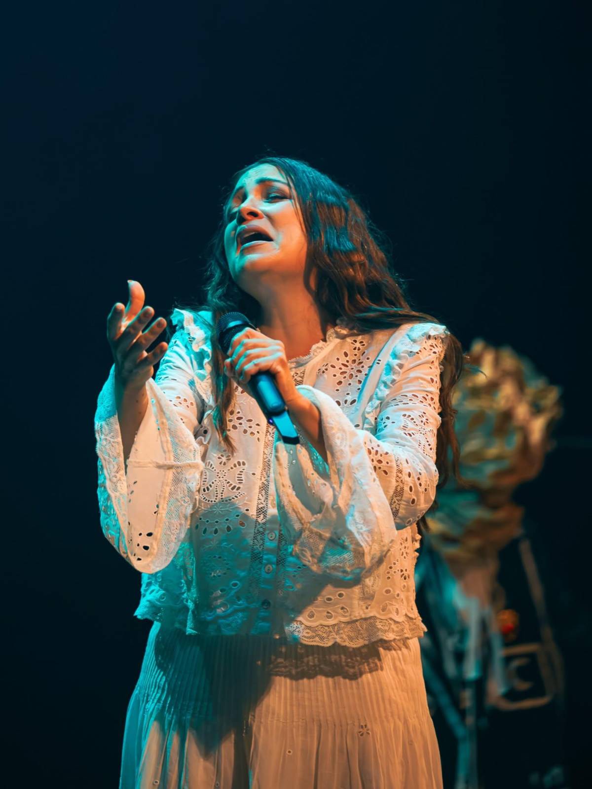 Natalia Lafourcade se despide de los escenarios para enfocarse en la maternidad