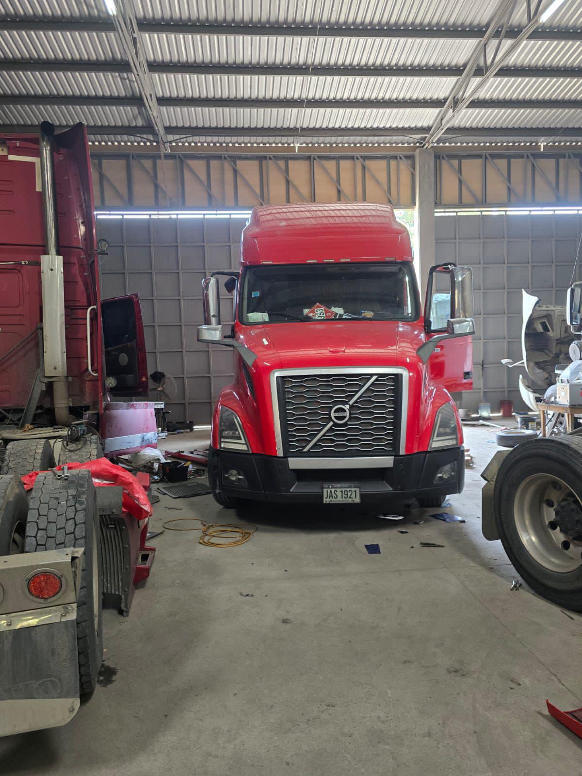 Hallan caletas de droga dentro de tanques de combustible de dos cabezales en SPS