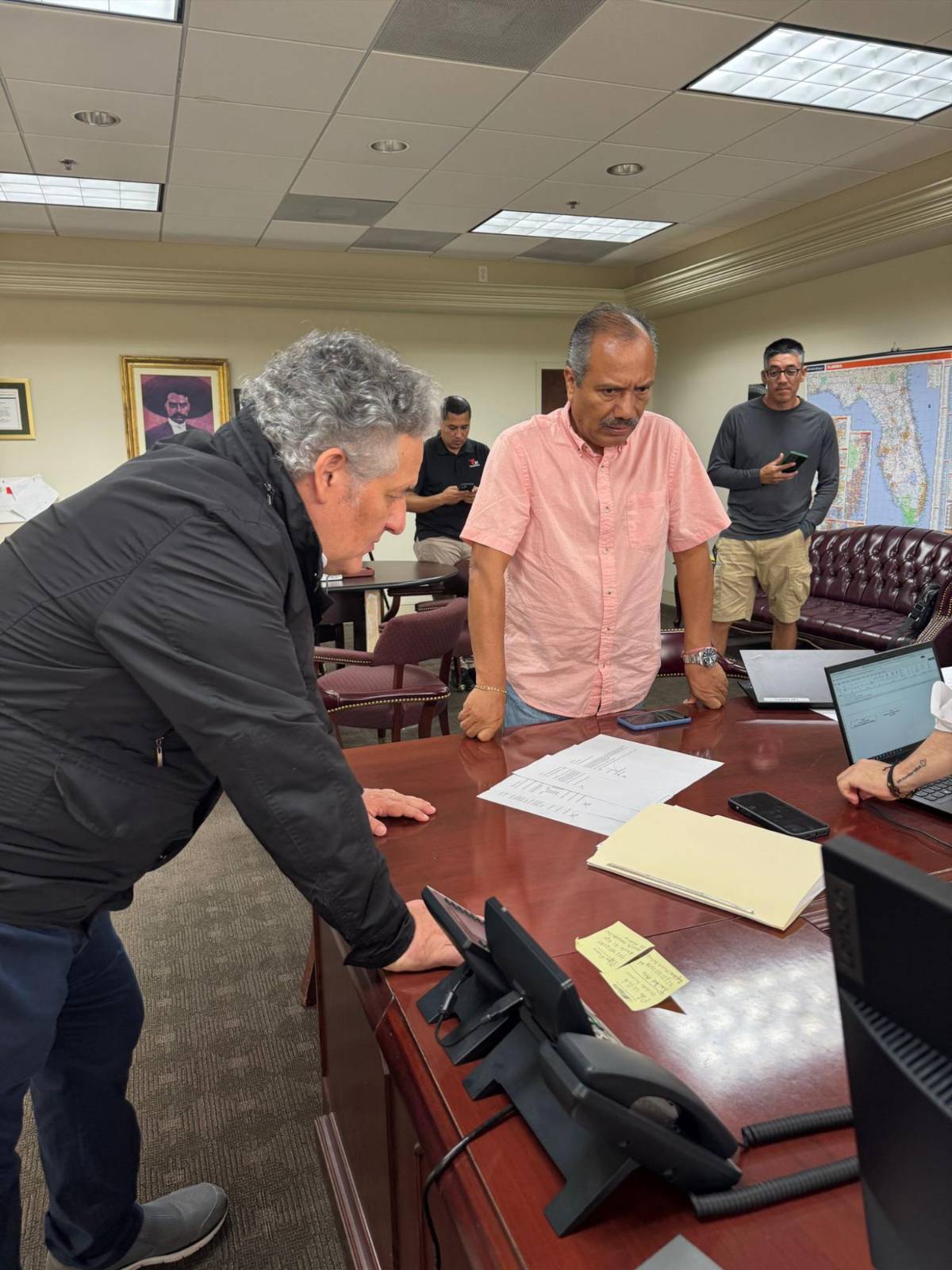 El calvario de dos hermanos mexicanos enviados a “Alligator Alcatraz” por una multa de tráfico