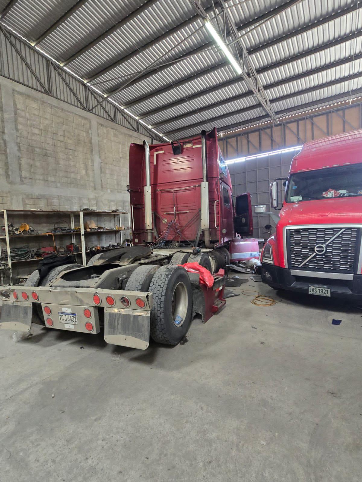 Hallan caletas de droga dentro de tanques de combustible de dos cabezales en SPS