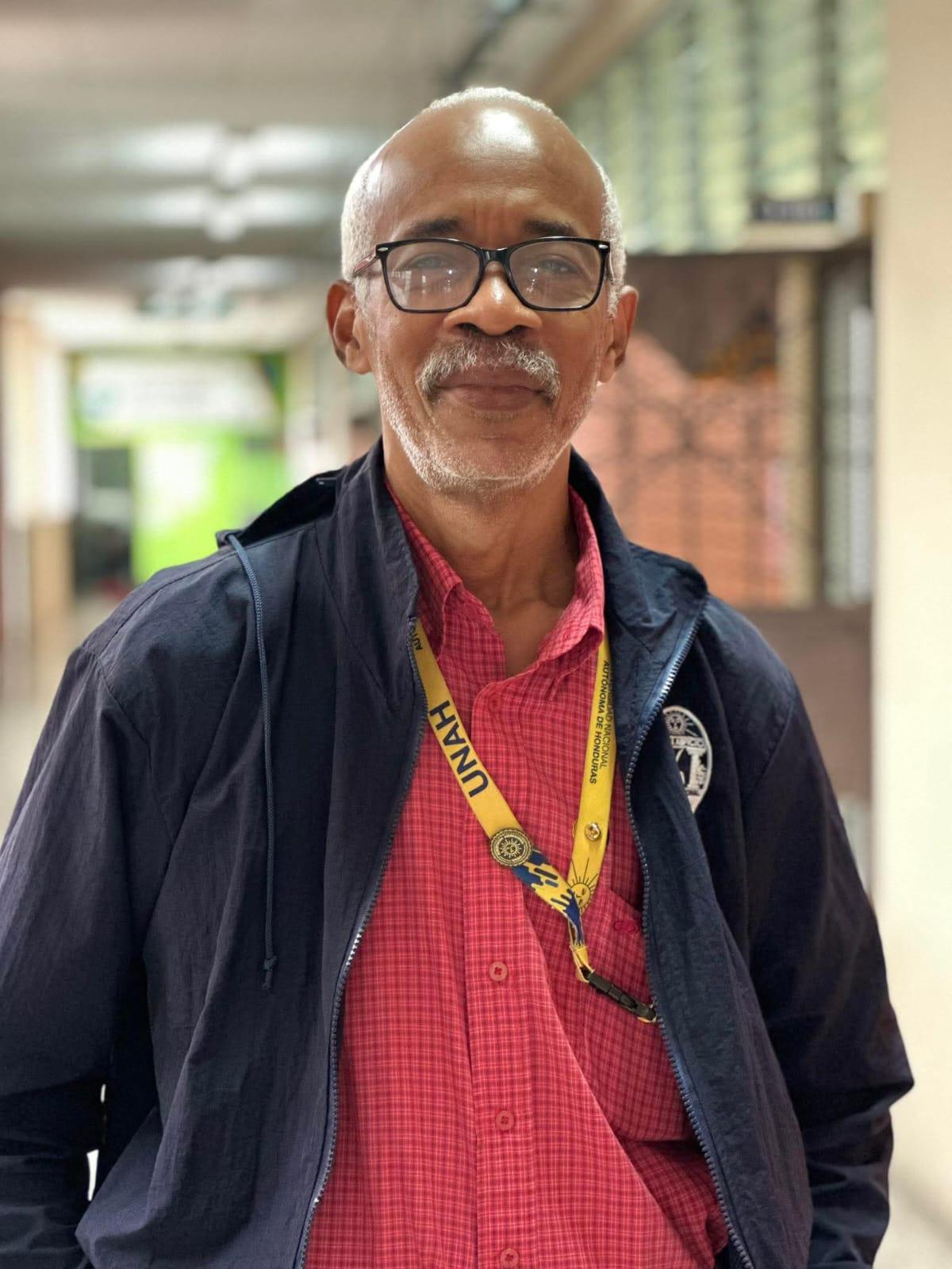 La UNAH Campus Cortés reconoce a docentes en condición de retiro