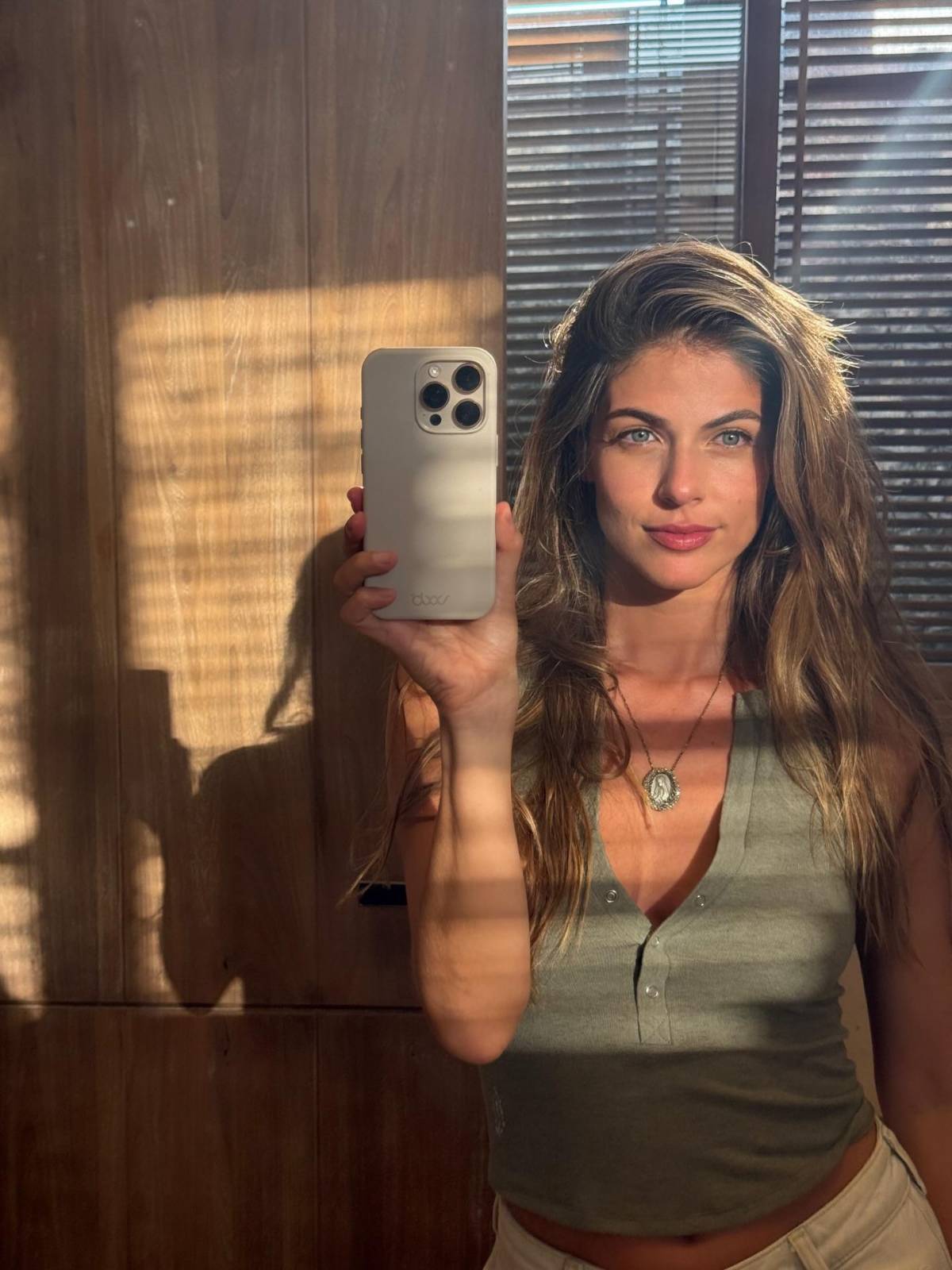 Stephanie Cayo, la bella actriz que le robó el corazón a Alejandro Sanz