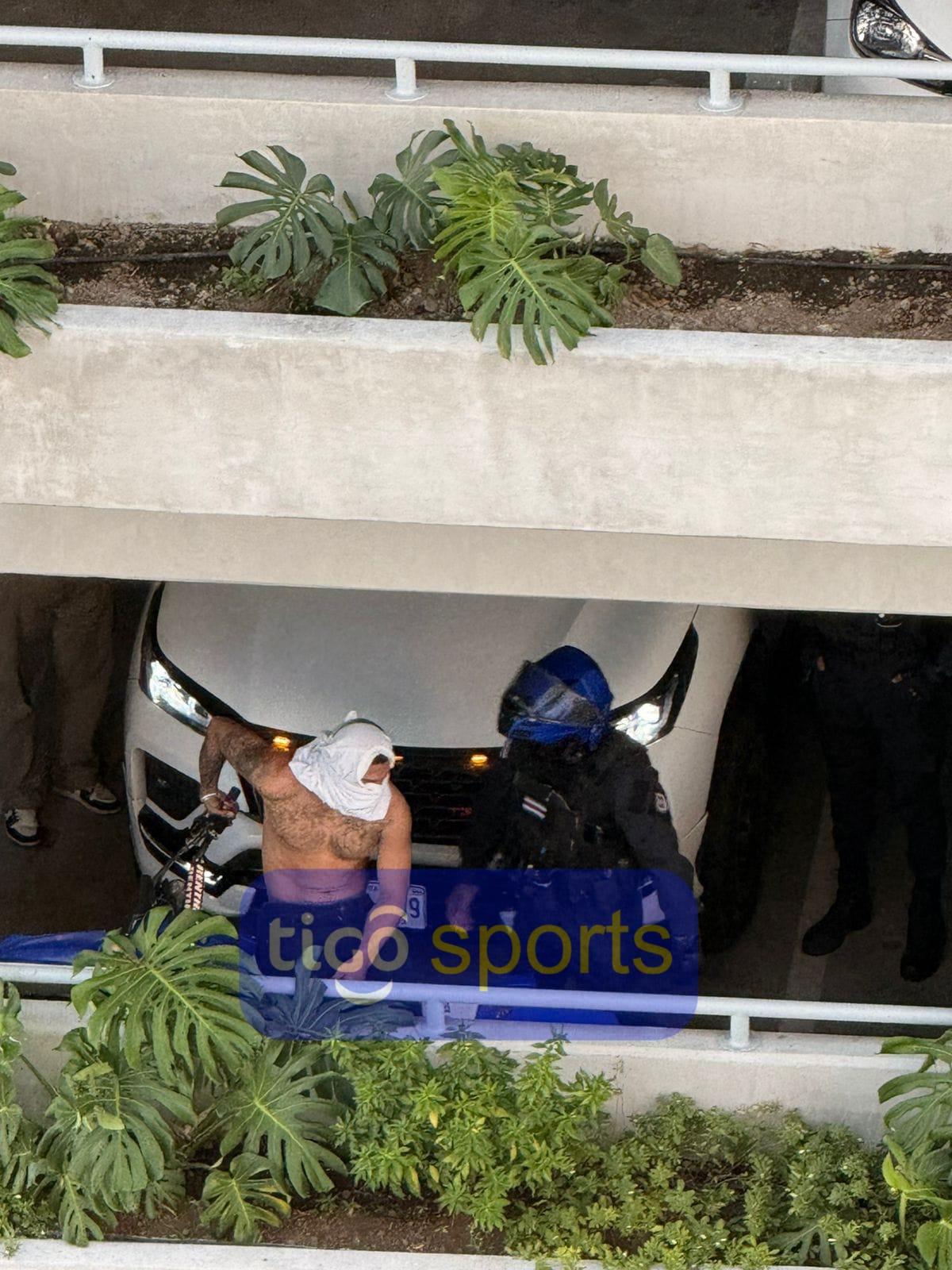 Figura fue intervenido por insólito motivo: revelan lo que hizo y él responde