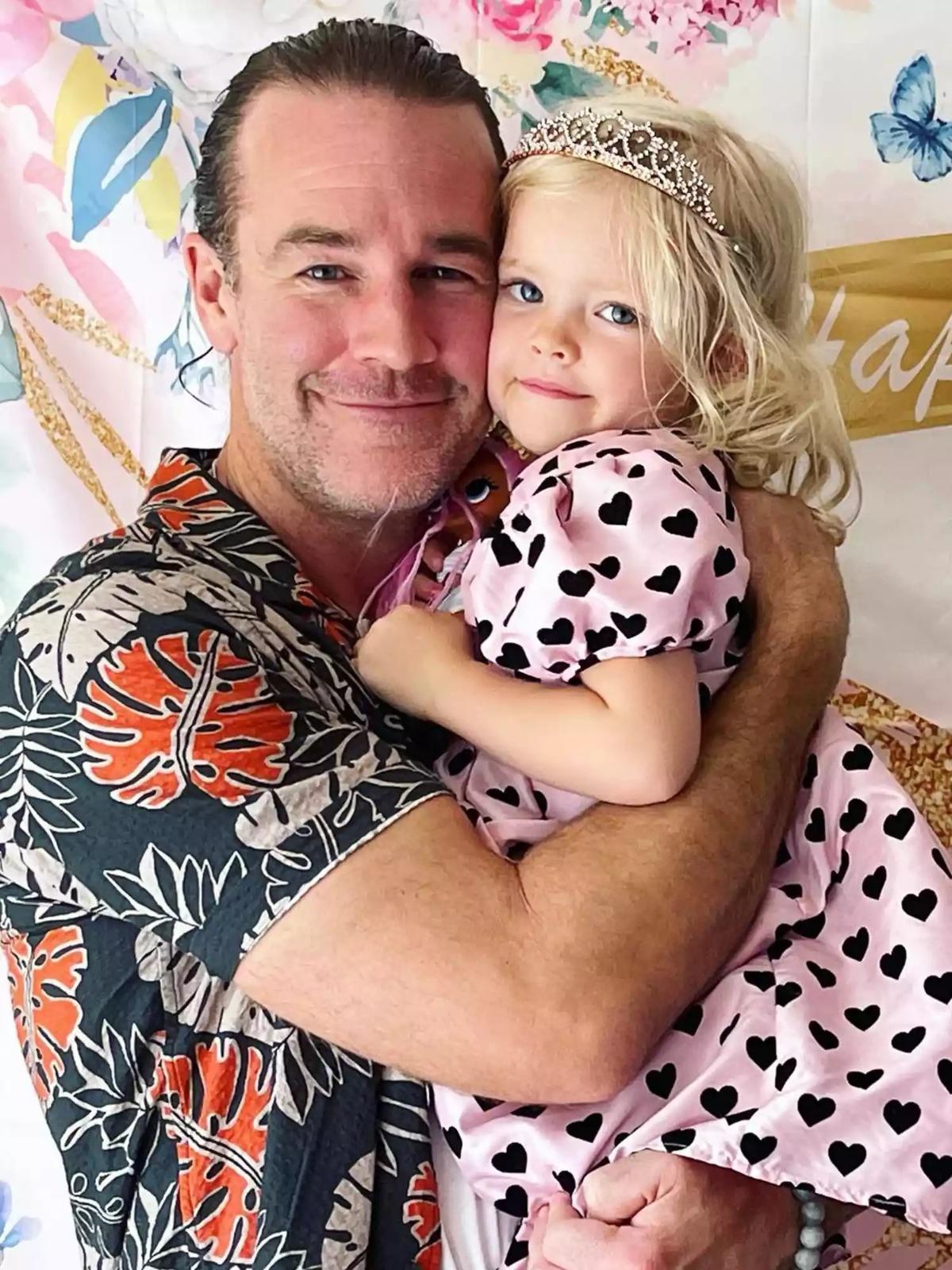 James Van Der Beek: un adiós marcado por el amor de su esposa y seis hijos