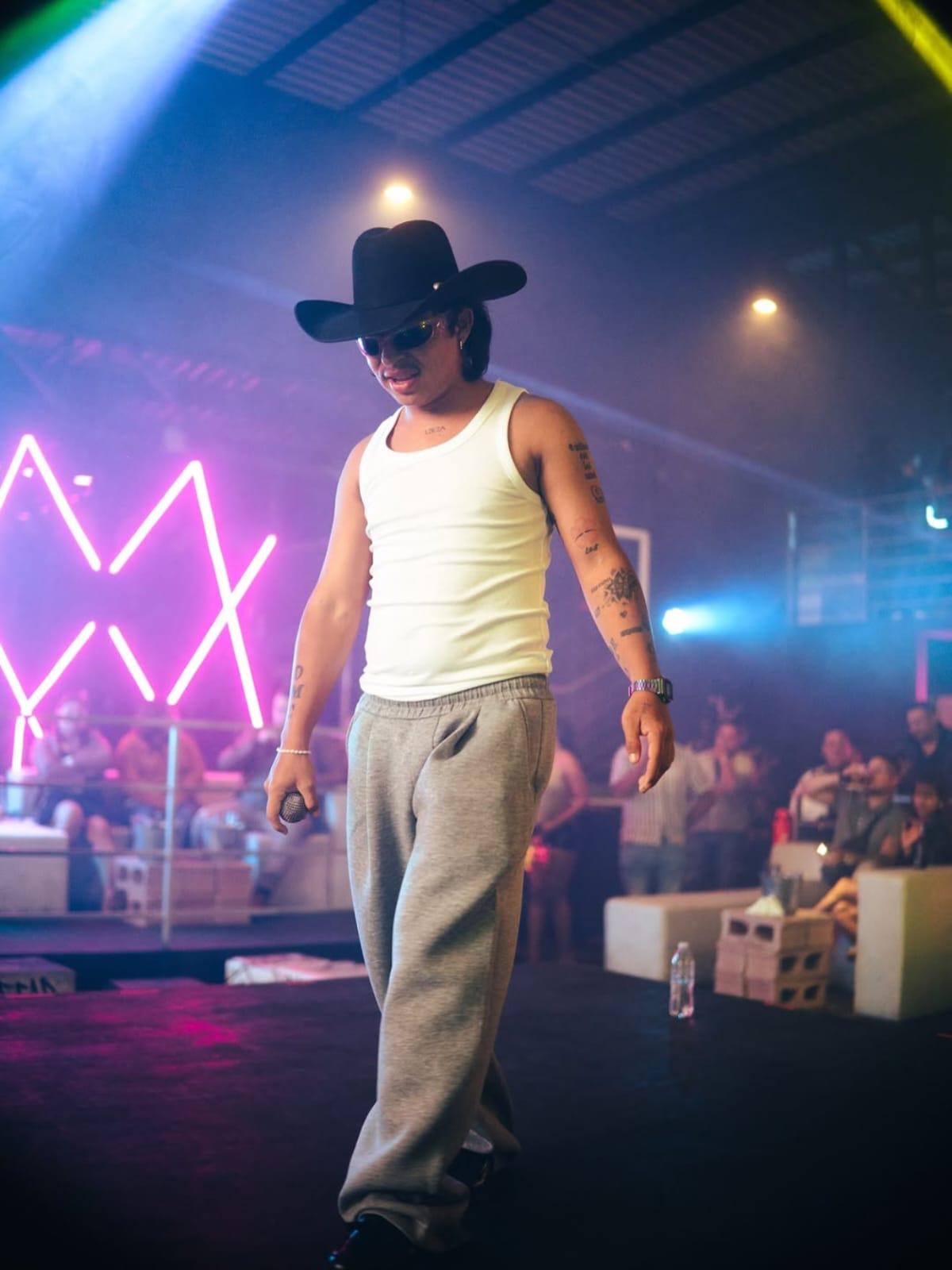 El cantante hondureño Lil David Six estrena su canción Sin Nombre 6