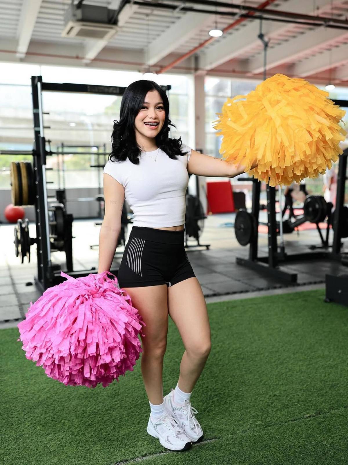 Pomponera de los tiktokers revela relación con un futbolista hondureño que juega en Europa