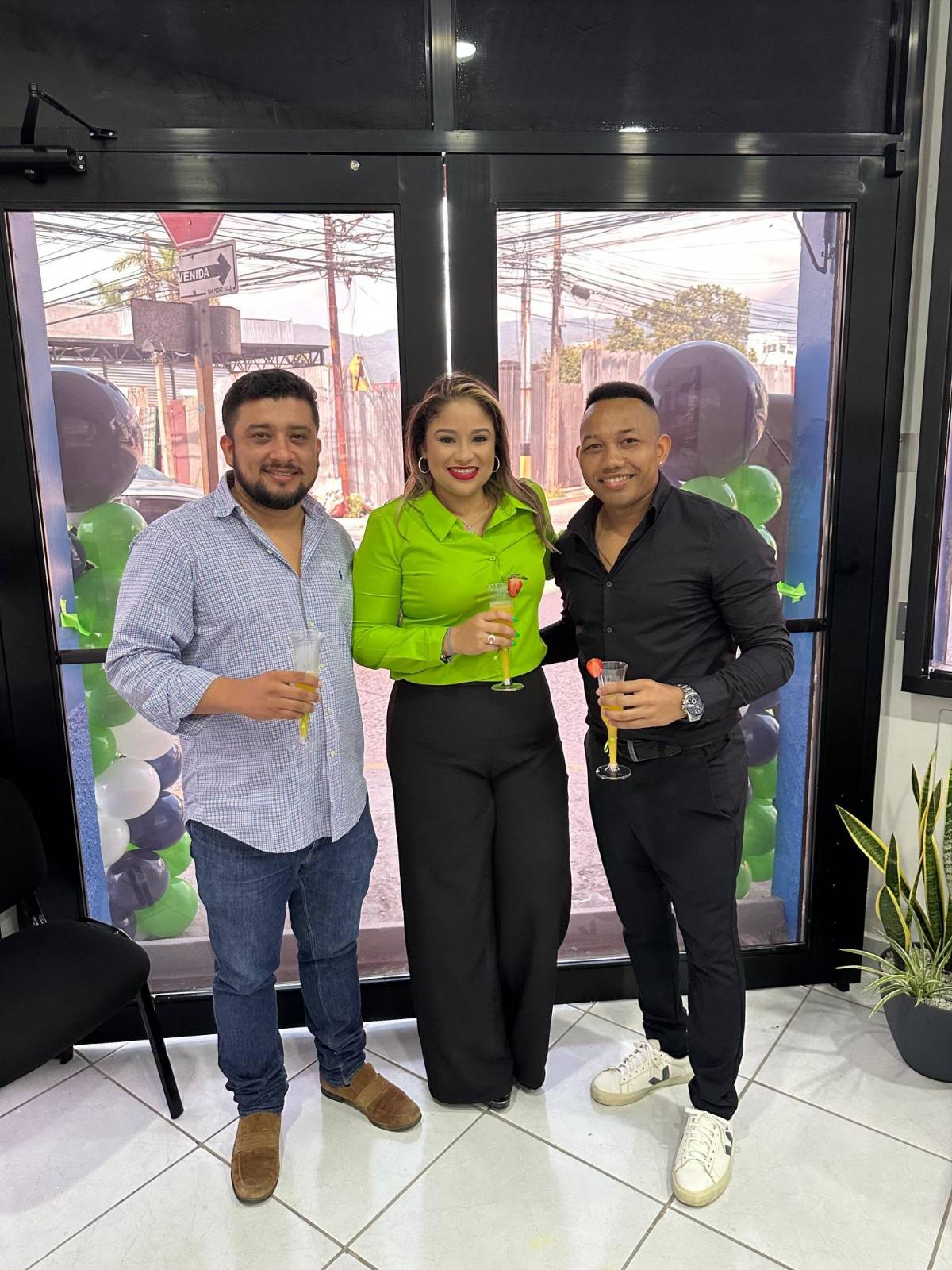 Brindis inaugural de Ready On Travel