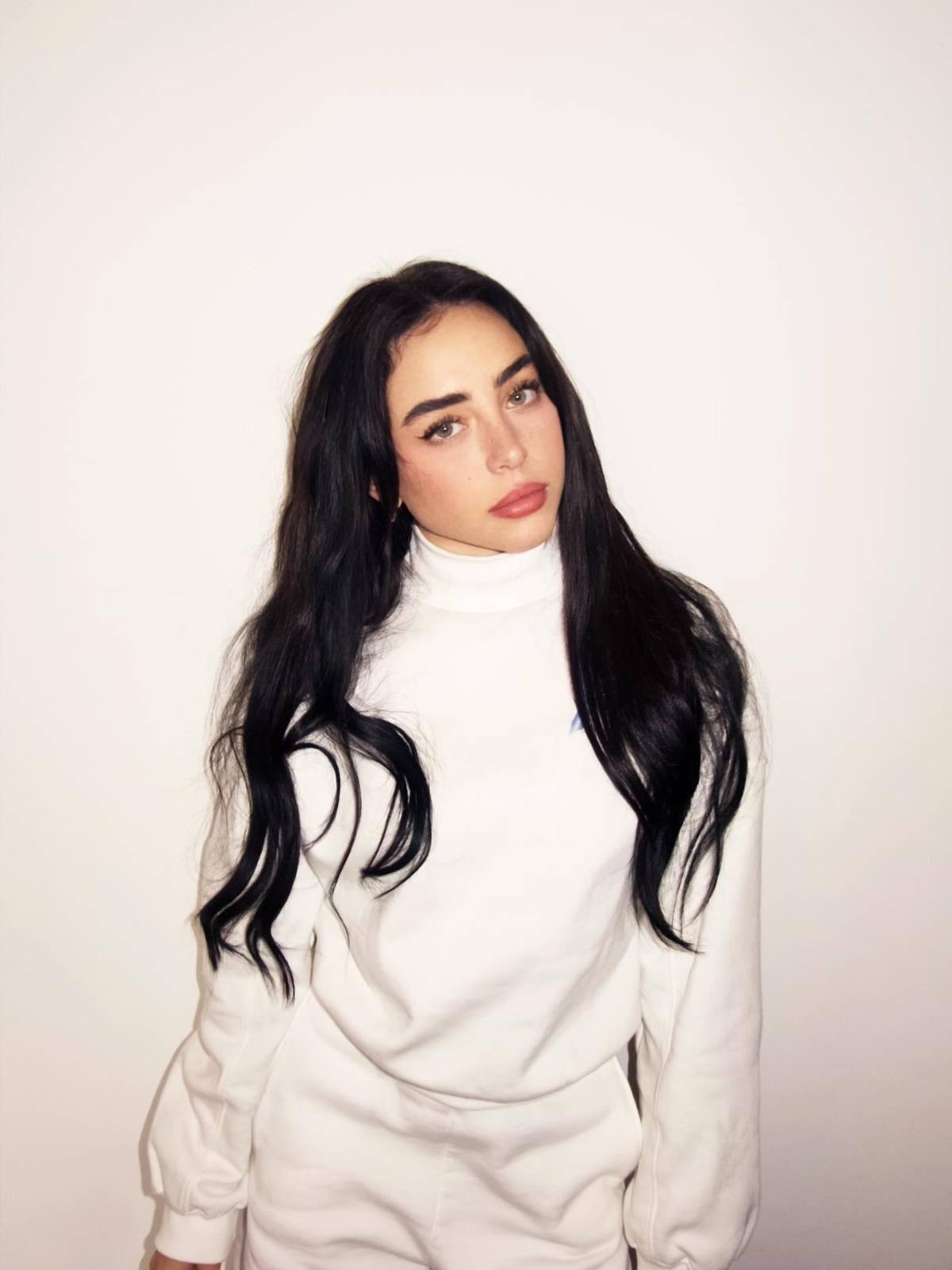 Fortuna de Nicki Nicole actualmente: negocios y cuánto gana con la música