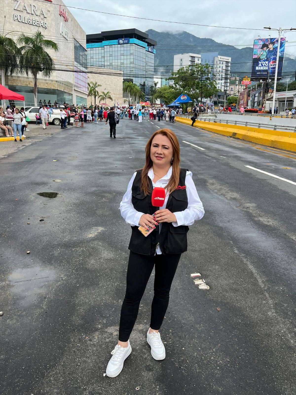 ¡Bellísimas! Así lucen las presentadoras hondureñas en este 15 de septiembre