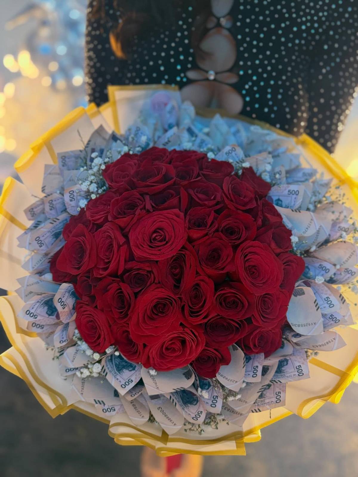 Esta es la jugosa cifra de dinero que regaló Supremo en ramo buchón a Milagro Flores