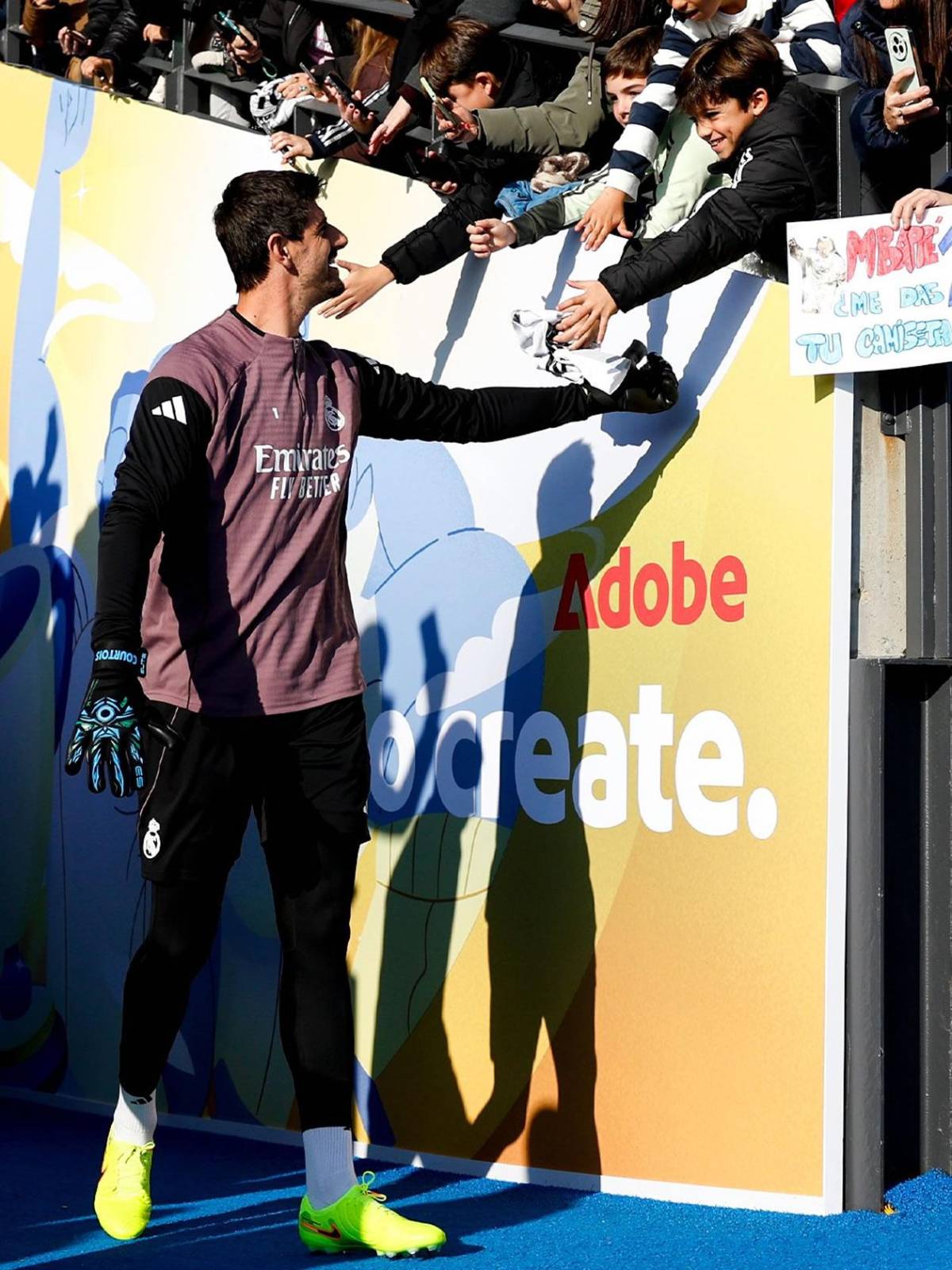 Real Madrid y Mbappé desatan locura en entrenamiento: una visita especial