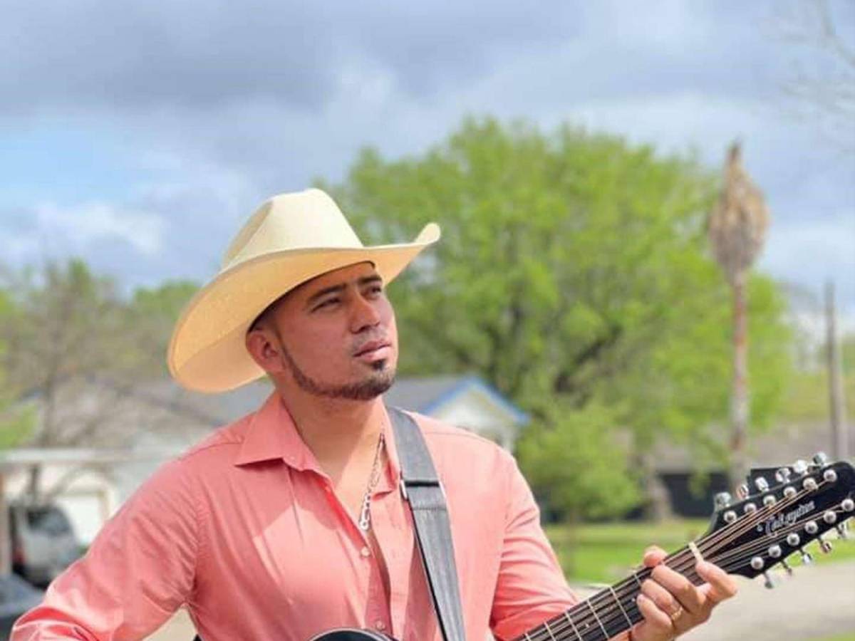 Cantante era el hombre ultimado por sicarios cuando huían tras masacre