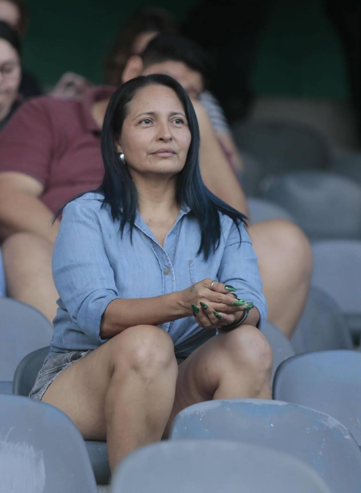 Las bellas chicas de la jornada 20: Colochas enamoran y la policía que cautivó
