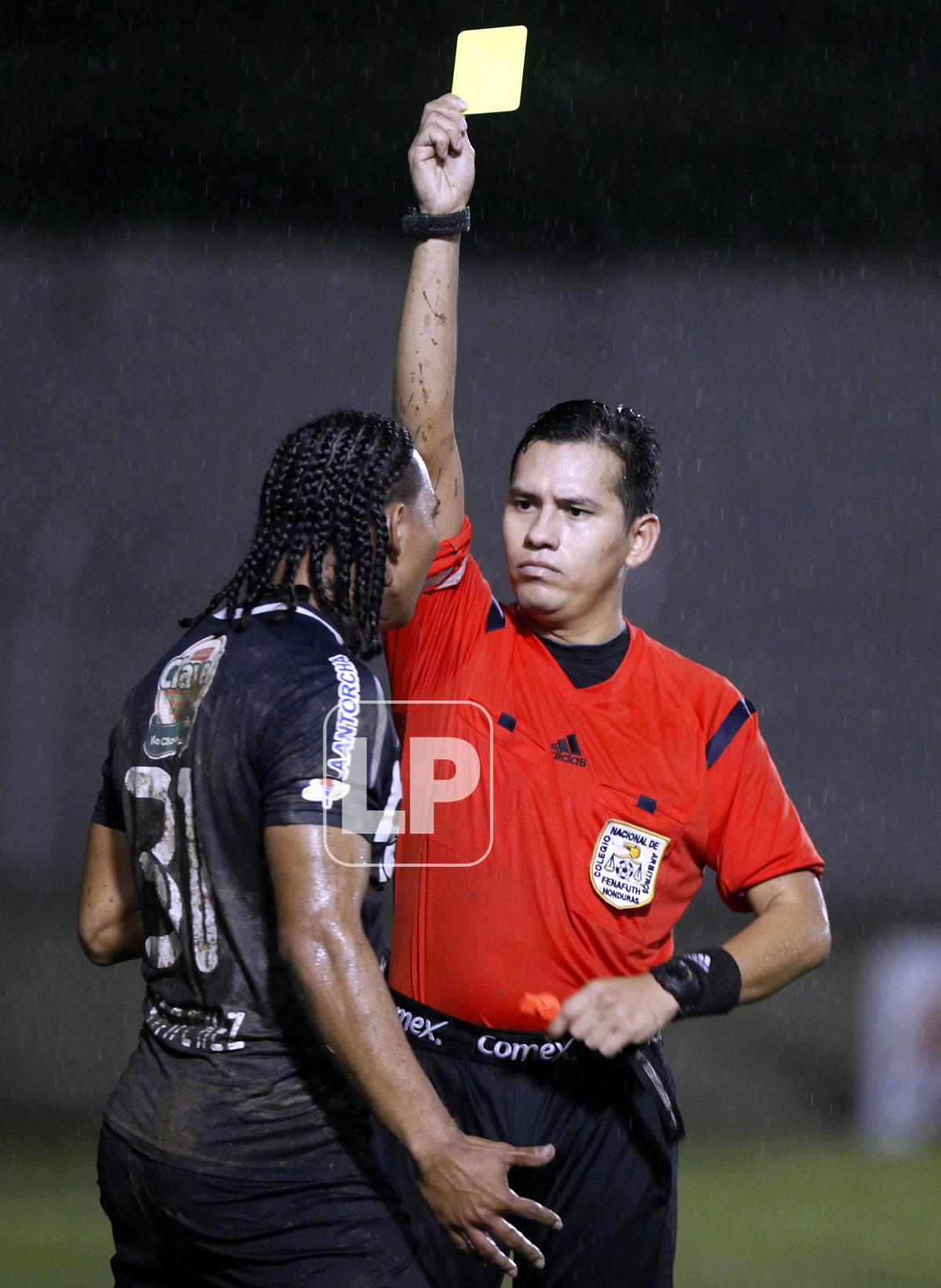 $!Marlon Díaz tiene experiencia pitando en la Liga Nacional de Honduras.