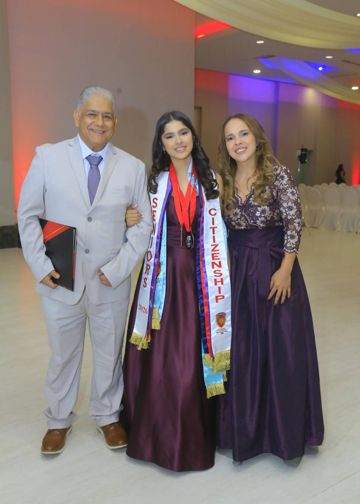 Orgullo y alegría por los Seniors 2026 de la Happy New Dawn