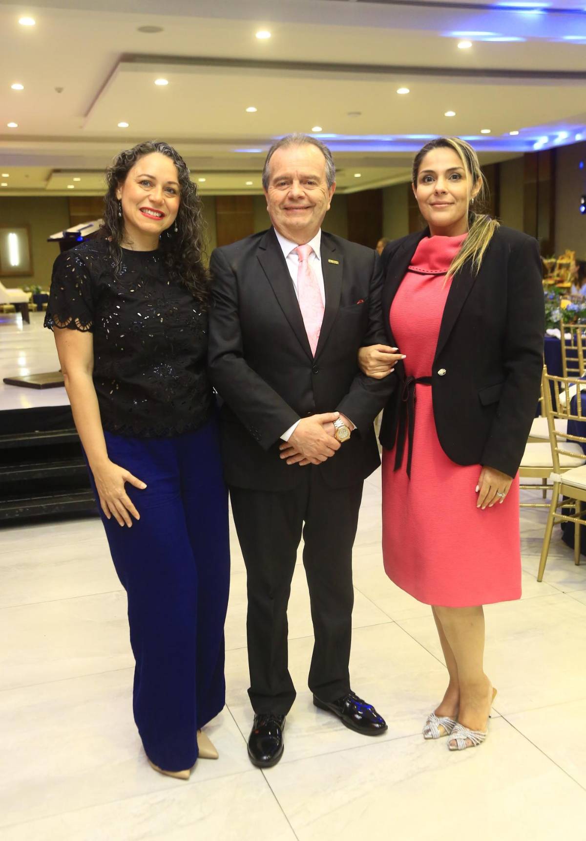 Rinden homenaje al Dr. Juan Carlos Ordóñez