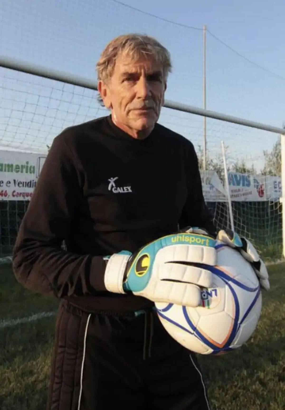 Exportero regresa al fútbol con 83 años: Sin Maradona, yo hubiese sido el número 1