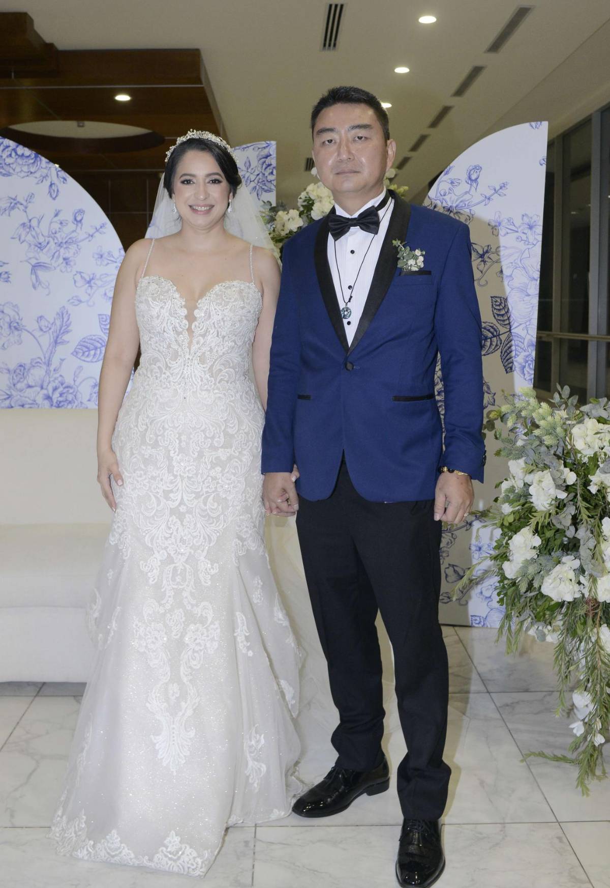 Celebran los nuevos esposos Hu Sandoval por su sagrado matrimonio