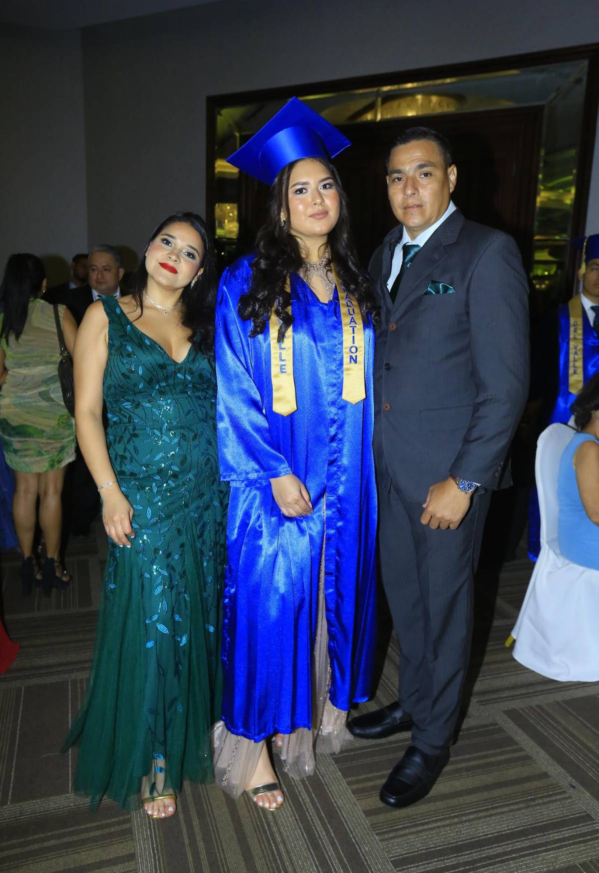 Seniors 2025 del Instituto Bilingüe del Valle celebran su graduación