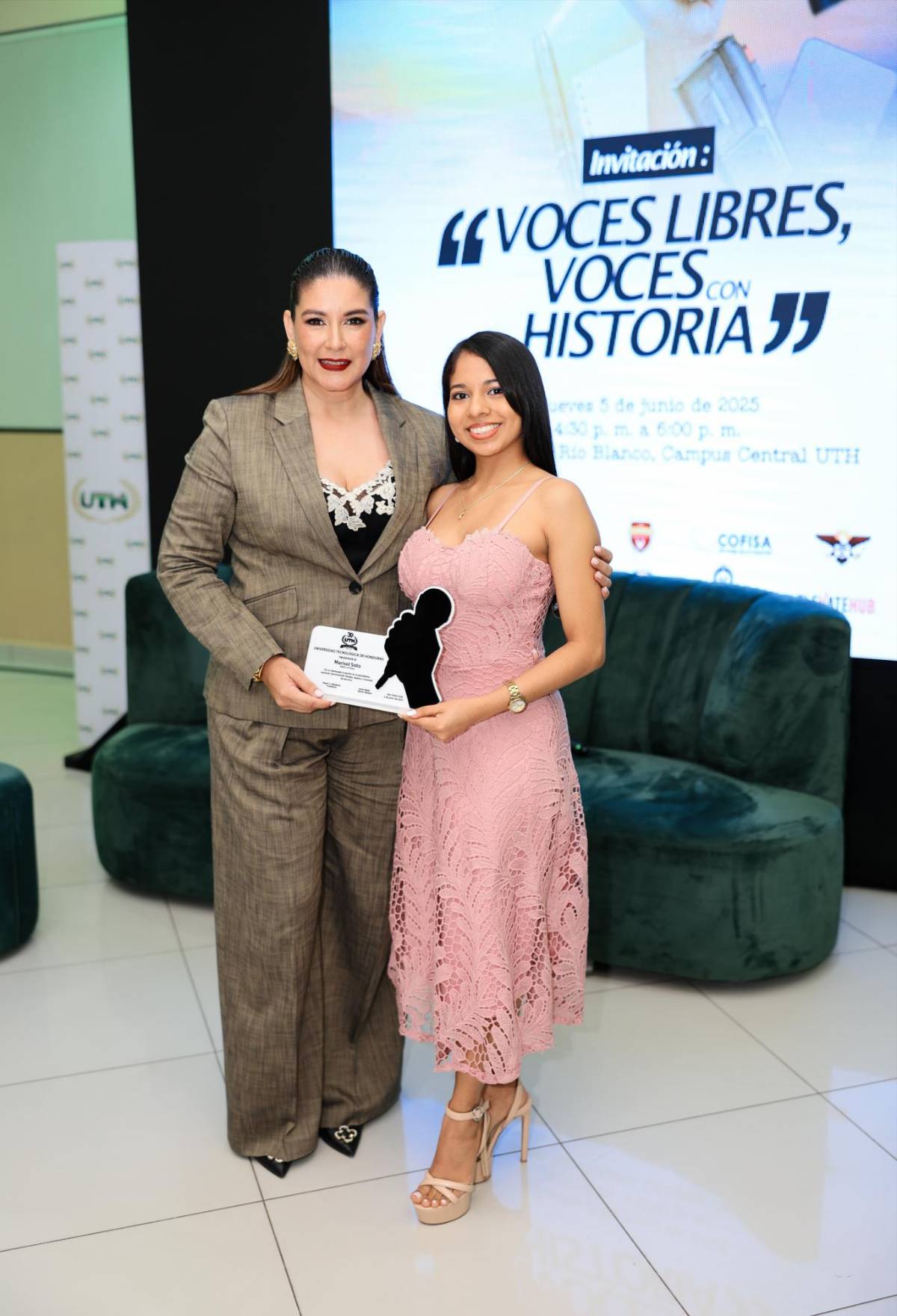 Voces libres, voces con historia, un homenaje a periodistas de la zona norte