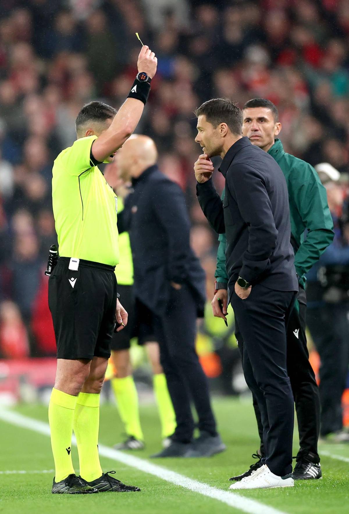 Decepción de Real Madrid, Vinicius humillado, burla a Arnold en Liverpool y PSG con fea noticia